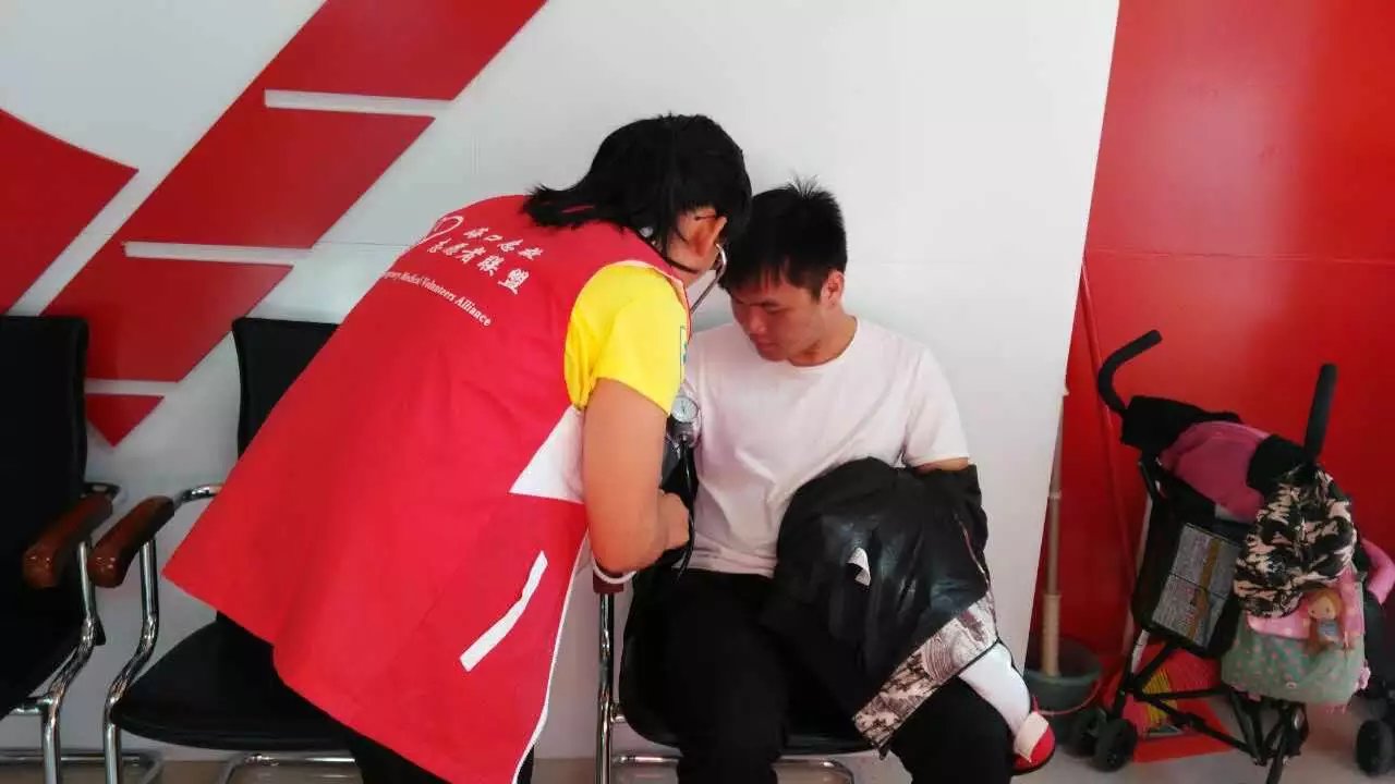 涓囩豢鍥織鎰胯€呮湇鍔＄珯鍊煎嫟6.jpg